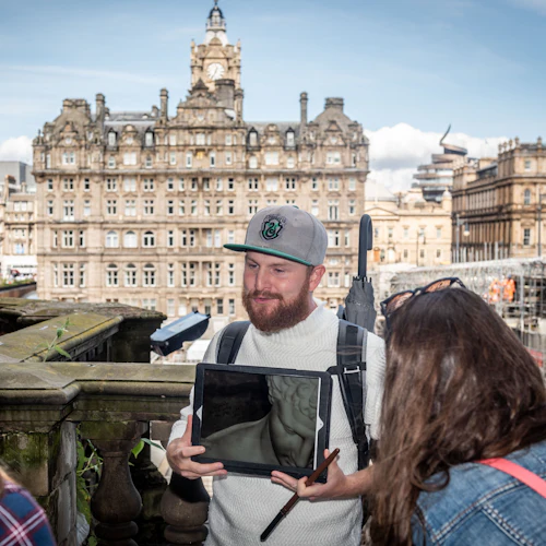 Edinburgh: Harry Potter Sights Tour + Holyrood Palace Entry - Photo 4
