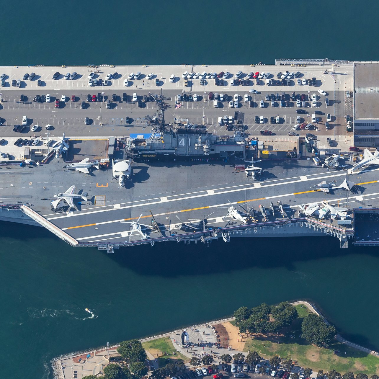 USS Midway Museum: sem filas - Acomodações em San Diego
