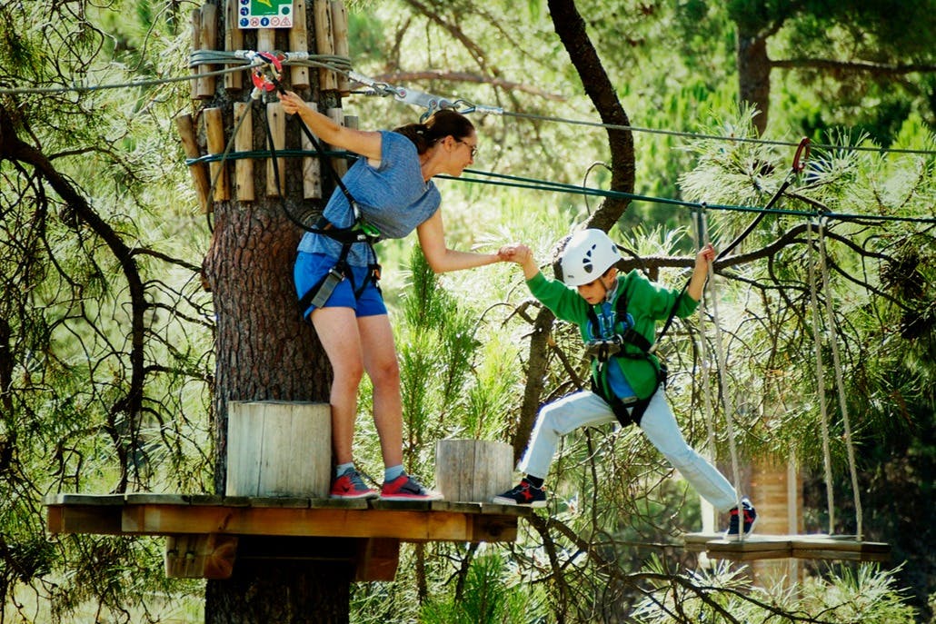 Familieplezier Zirolijnen gaan Alicante