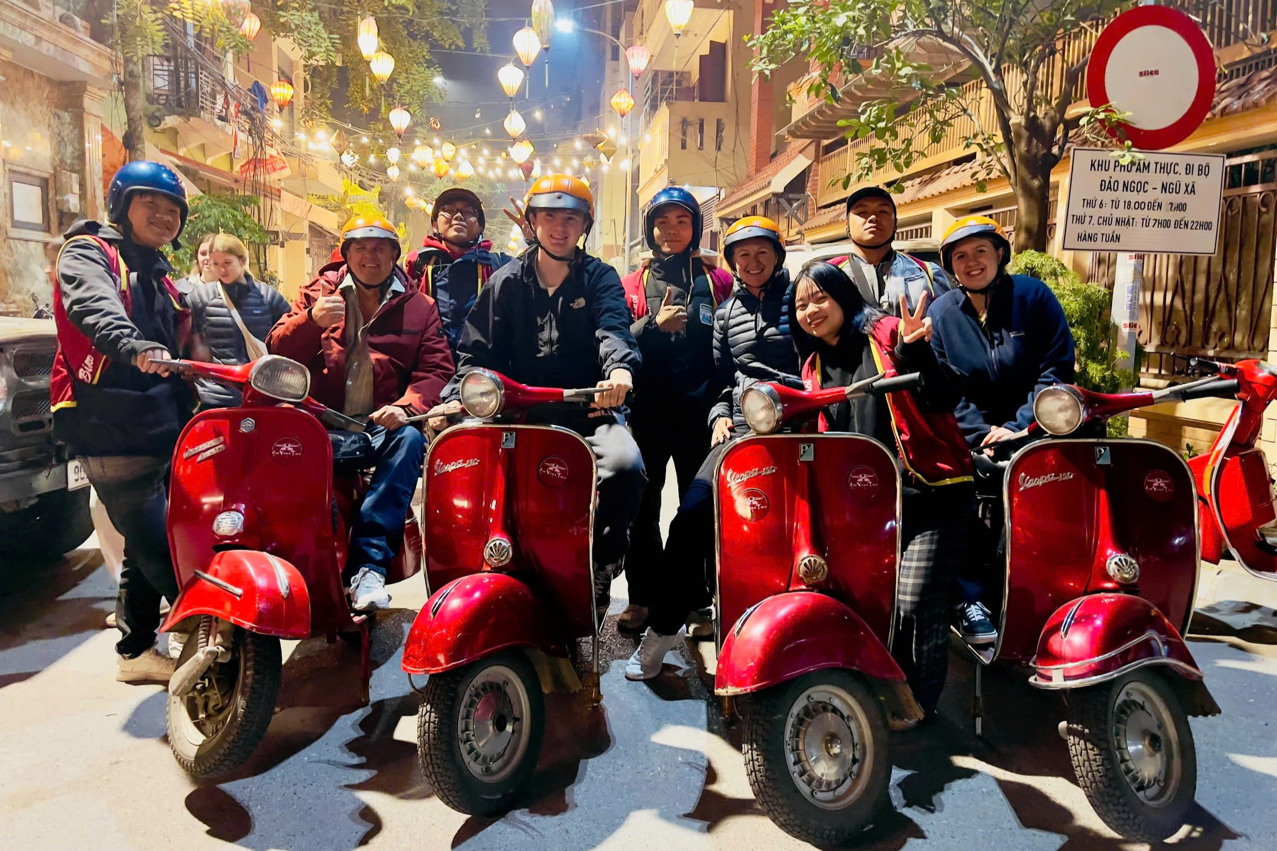 Hanoi: Guided Vespa Food Tour in the Old Quarter + Transfers