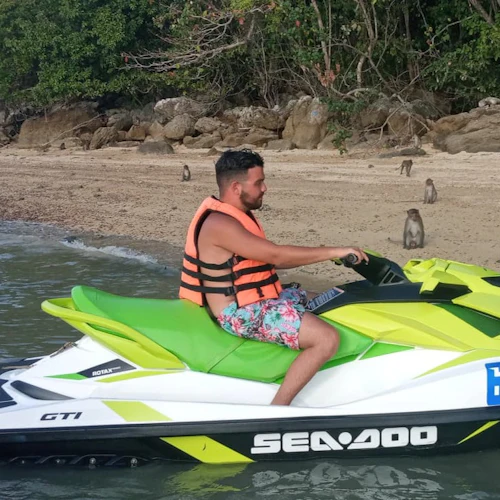 Phuket: Passeio de Jet Ski guiado por 5 ou 8 ilhas + almoço + traslado - Photo 15
