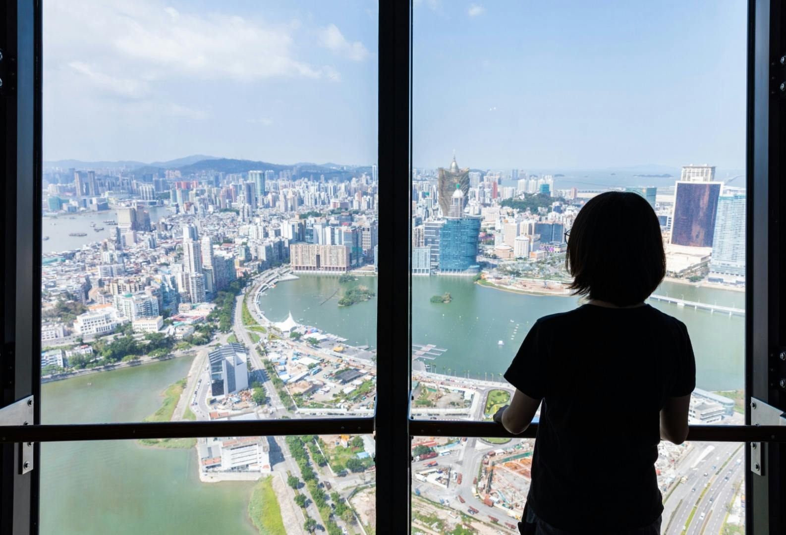 Macau Tower: Fireworks Observation Deck Ticket + Hand Fan for Child - Photo 3