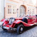 Экскурсия на старинном автомобиле в замок Карлштейн