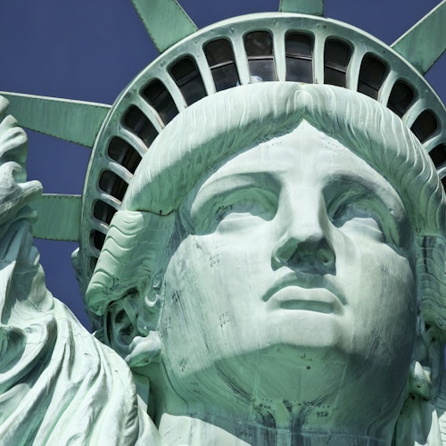 自由の女神像、エリス島ツアー、移民博物館(即日発券)