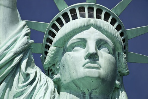自由の女神像、エリス島ツアー、移民博物館(即日発券)