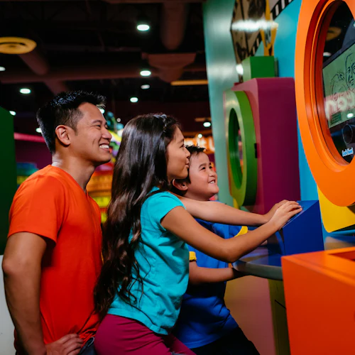 Crayola Experience Mall of America: Entrada - Photo 2