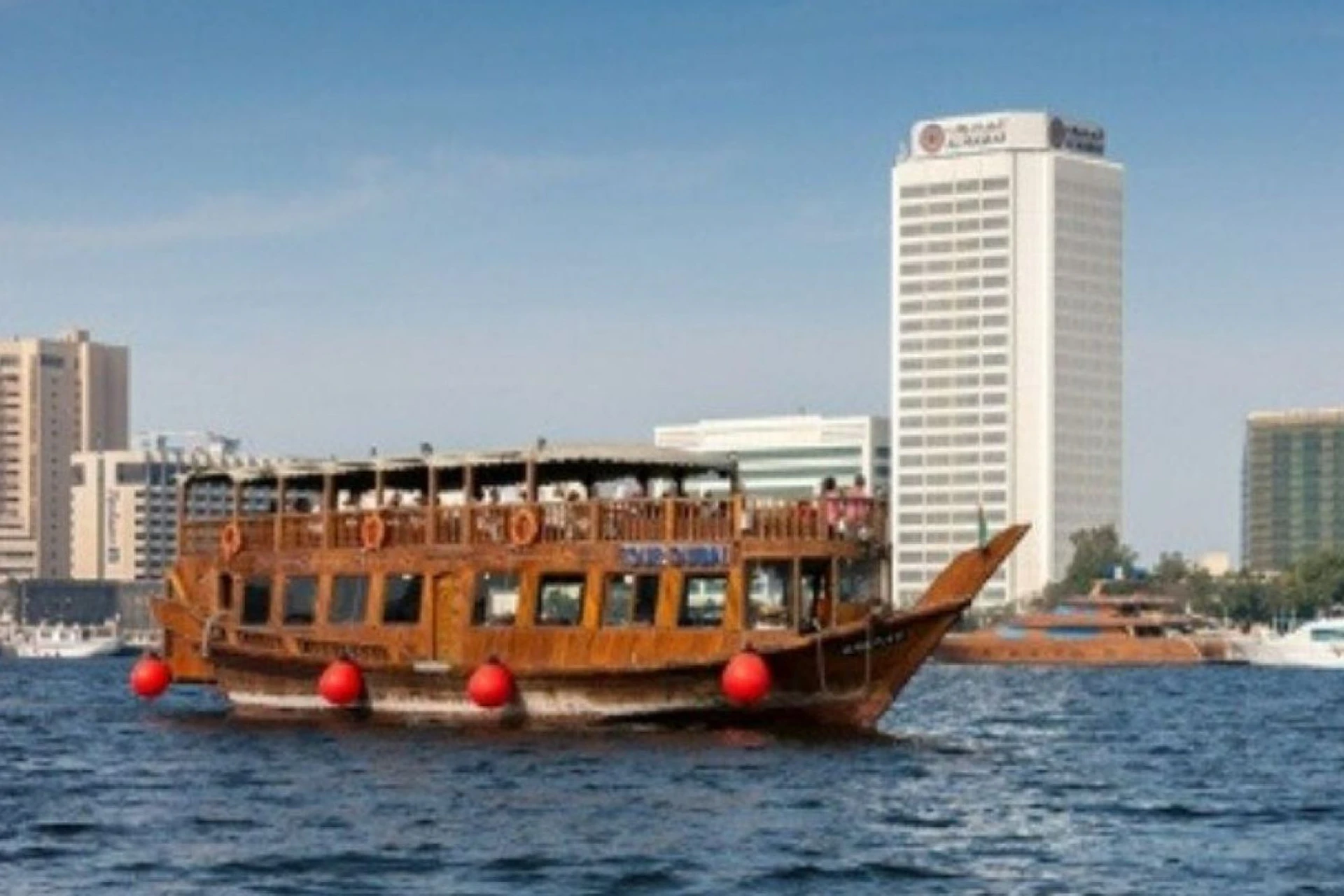 Creek Sightseeing Cruise with Unlimited Freshly Baked Pizza & Drinks
