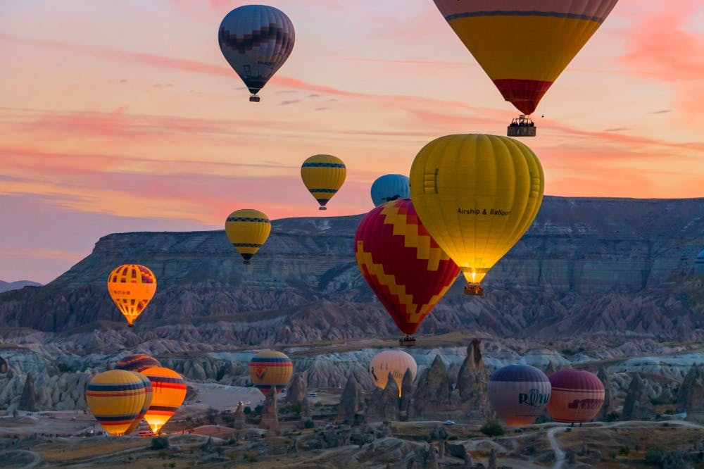 Воздушные шары летают