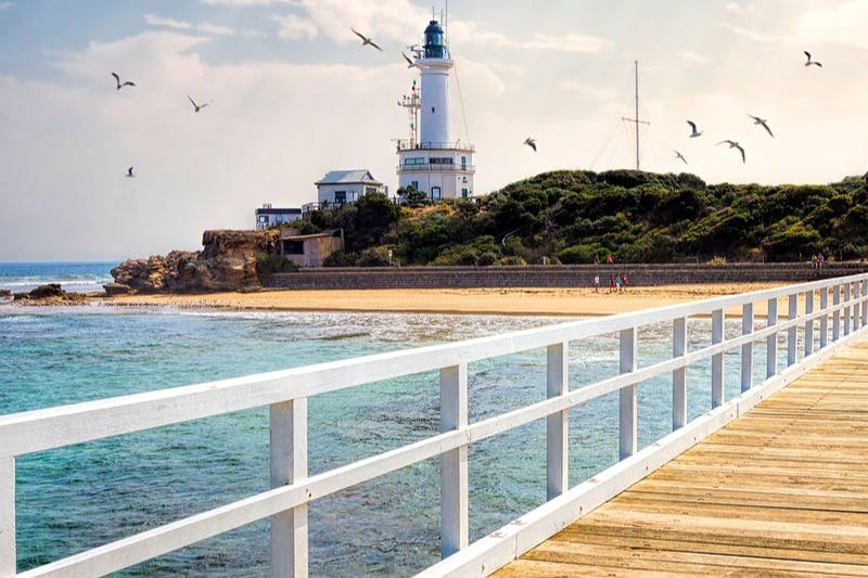 朗斯代尔角灯塔