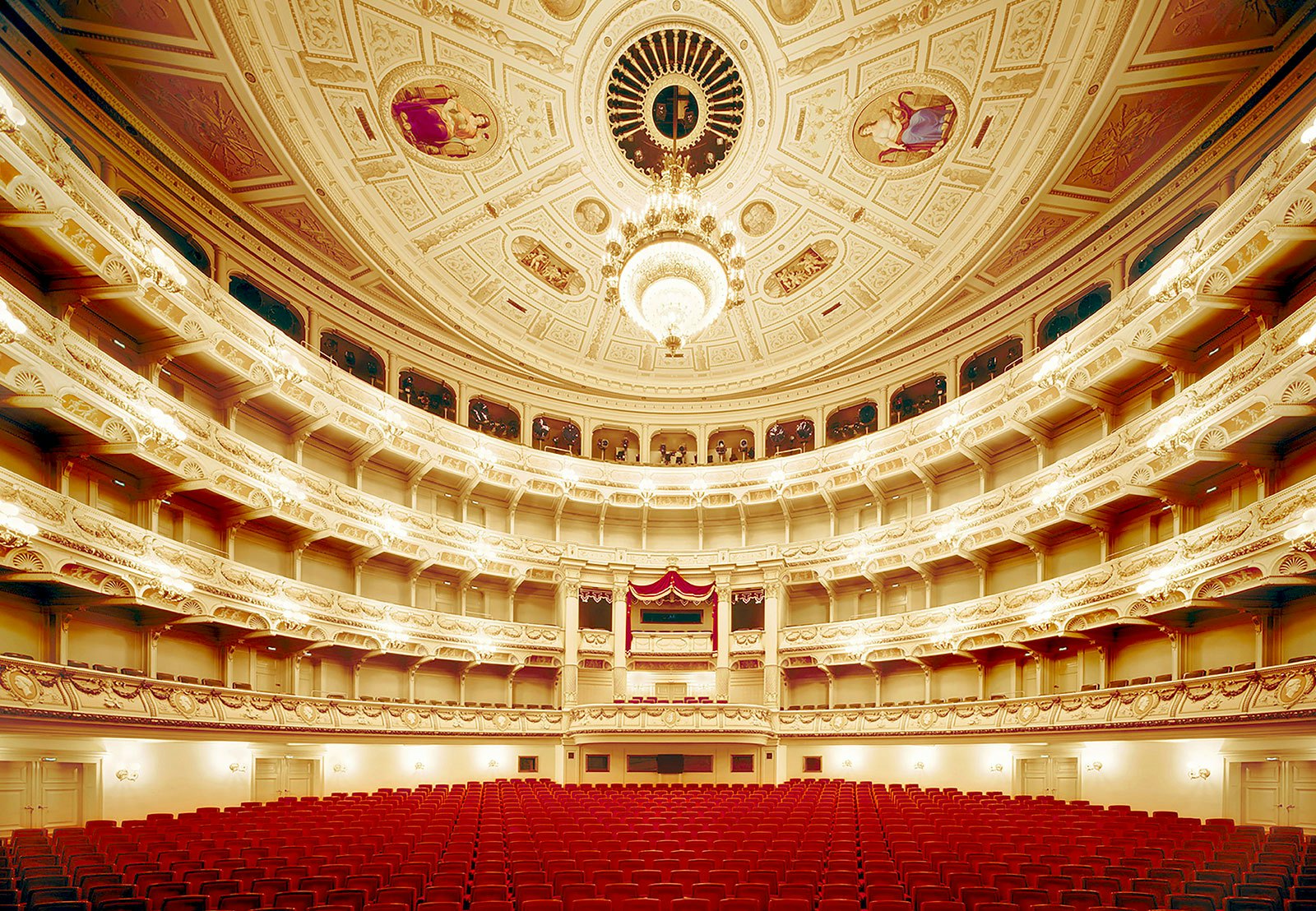 Semperoper: German Guided Tour