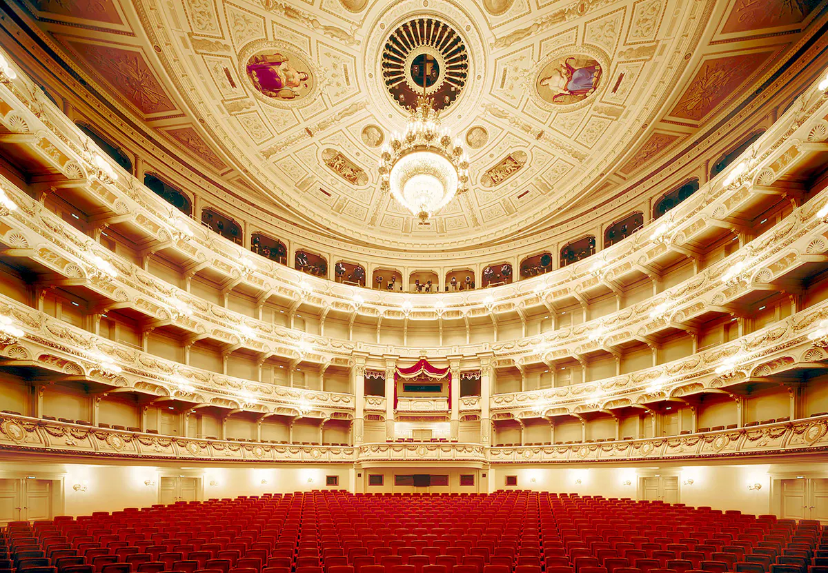 Semperoper: German Guided Tour