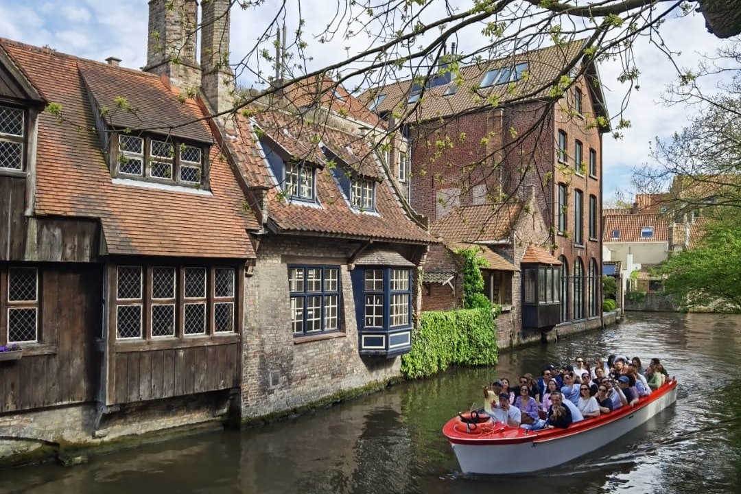 Bruges and Ghent: Historical Guided Day Trip from Brussels