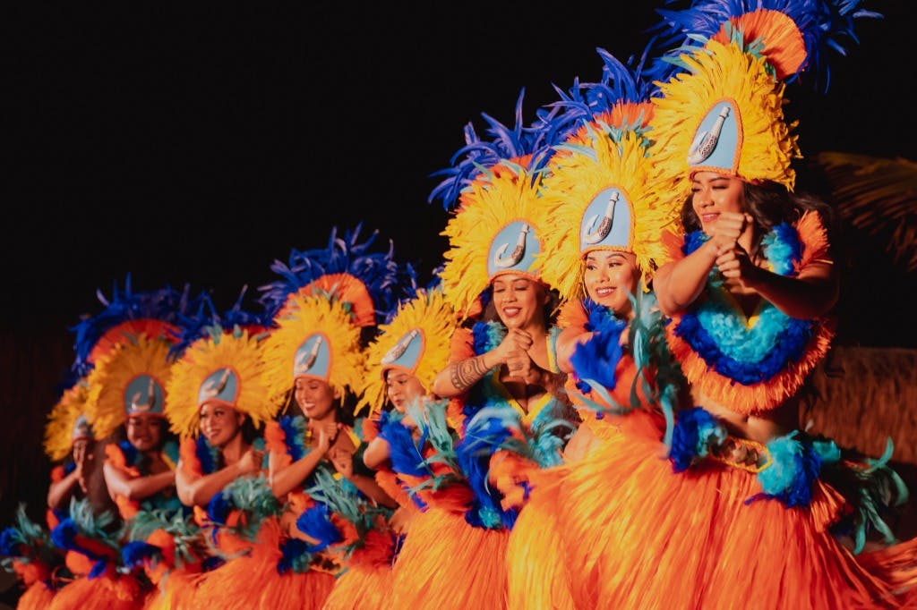 Dole Plantage, Kō Hana Distillers & Mauka Warriors Luau: Geführte Tour + Abendessen — 7