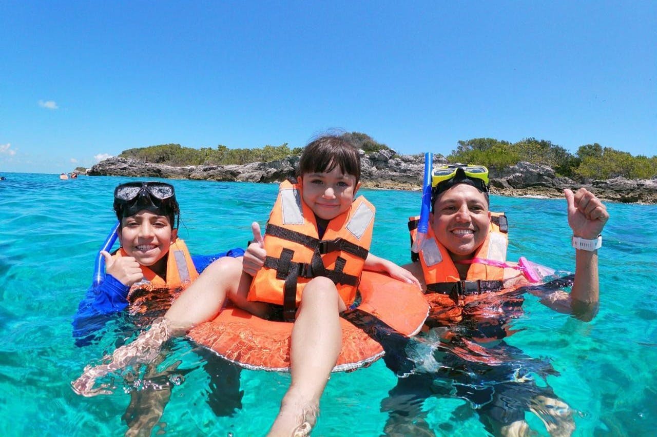 Isla Mujeres双体船之旅