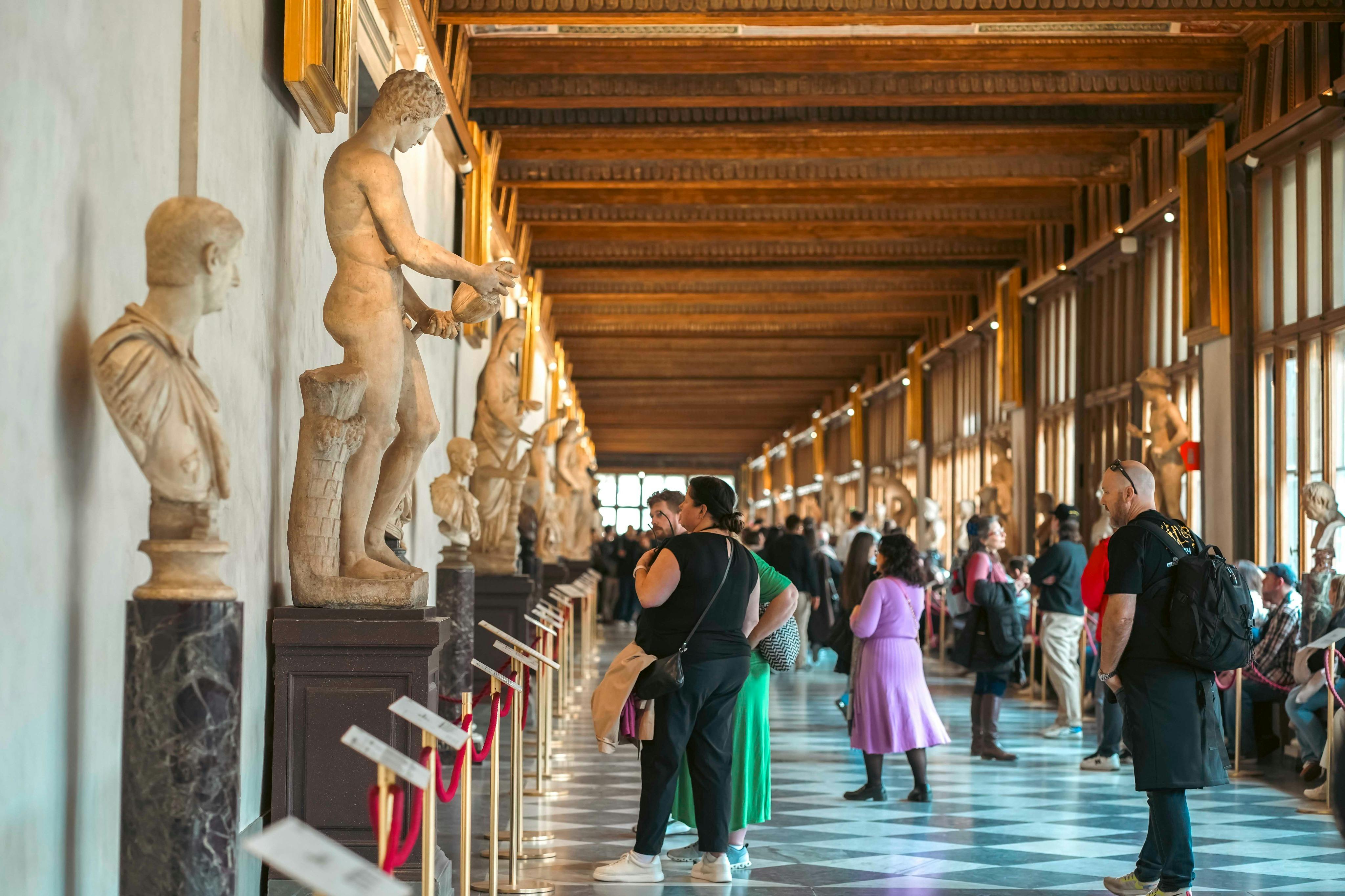 Uffizi Gallery: Reserved Entry + Audio Guide 2