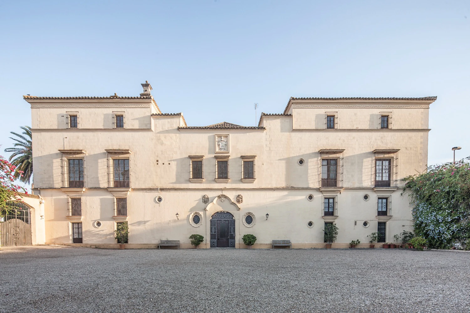 Domecq Palace: Skip The Line Ticket + Audio Guide