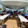 Crociera turistica sul Bosforo a bordo di uno yacht di lusso