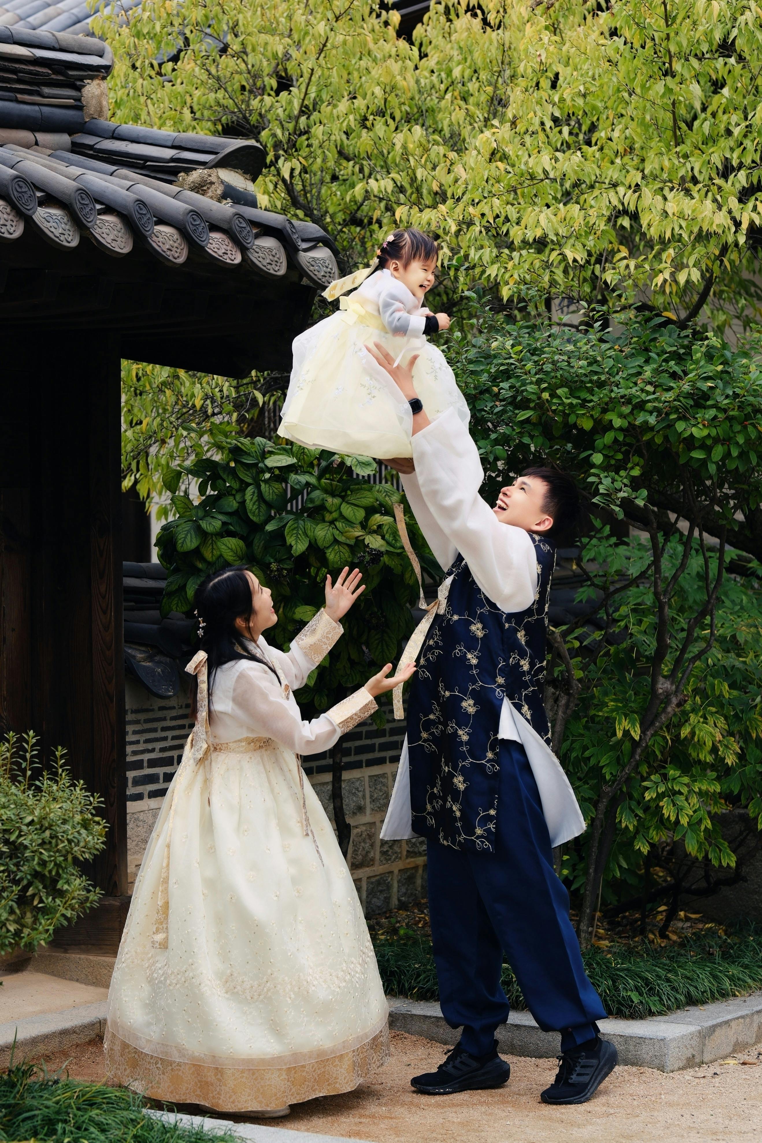 "Princess Hanbok" Hanbok Rental & Snap Photoshoot: Luxury Hanbok (Adults & Kids Available) - Photo 2