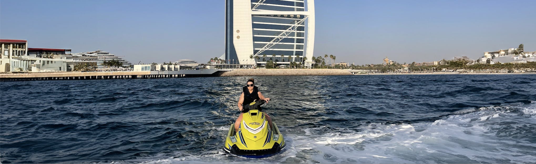 <City 60005> aktiviteter nr. 3: Dubais jetski
