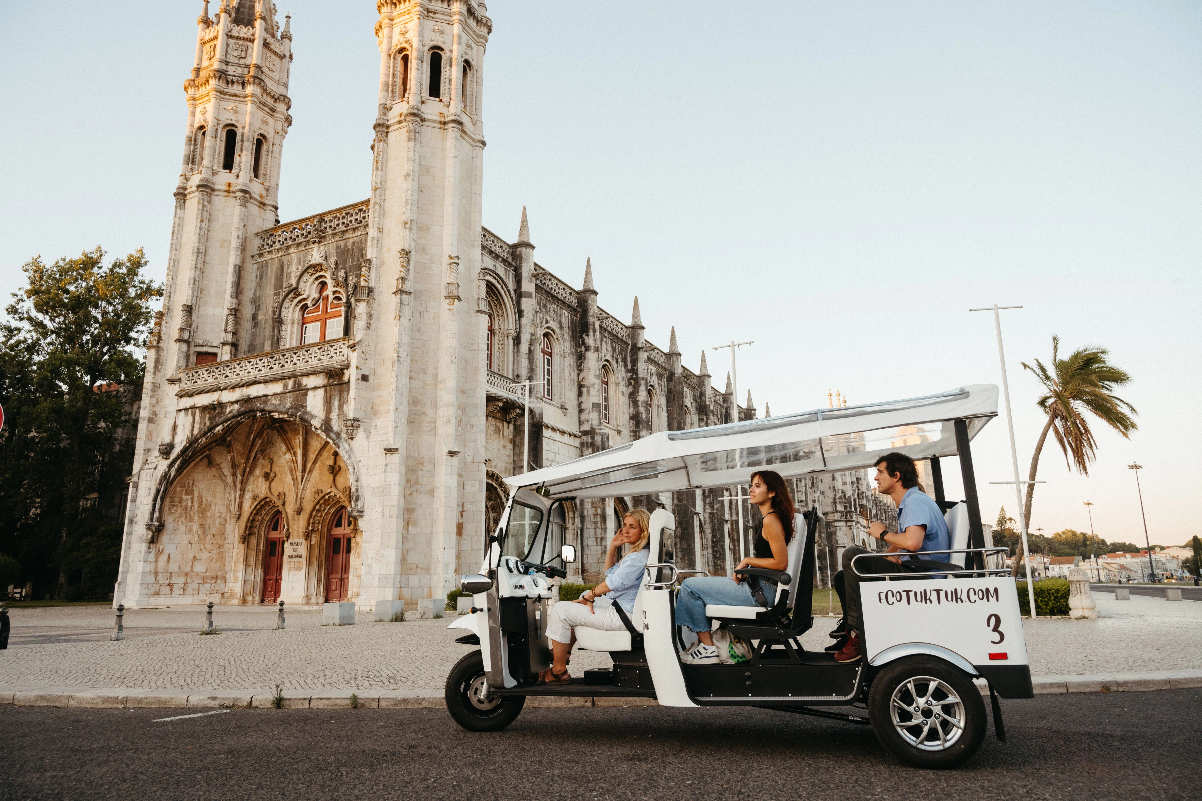 Lisbon: 2-Hr Eco Tuk Tuk Welcome Tour