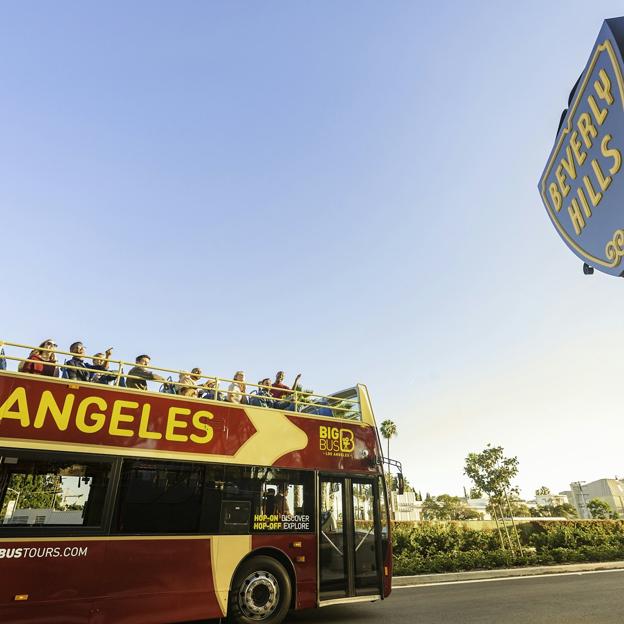 Bus turístico Los Ángeles - Alojamientos en Los Ángeles