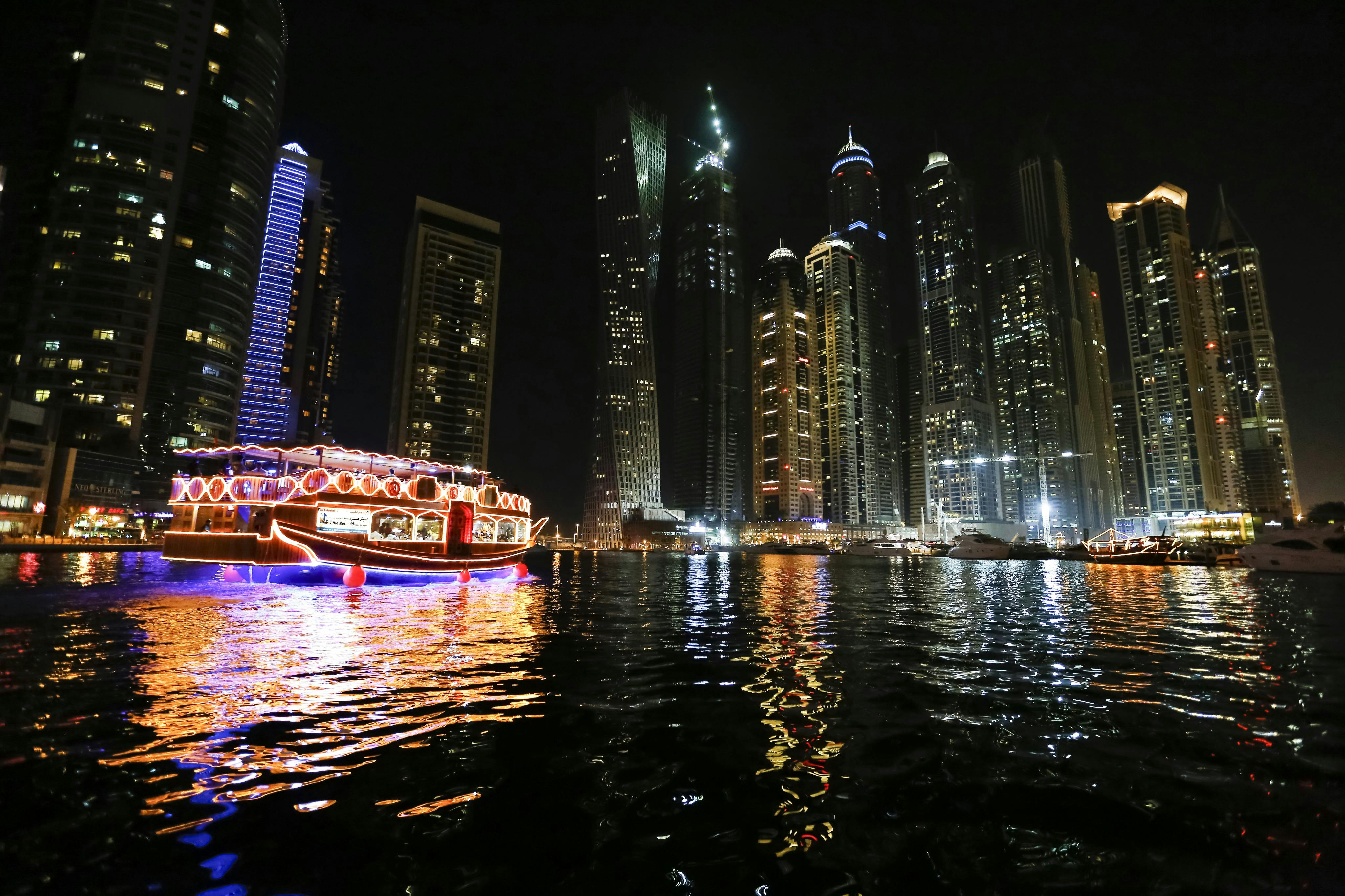 Burj Khalifa + Dubai Creek Dhow Cruise With Dinner