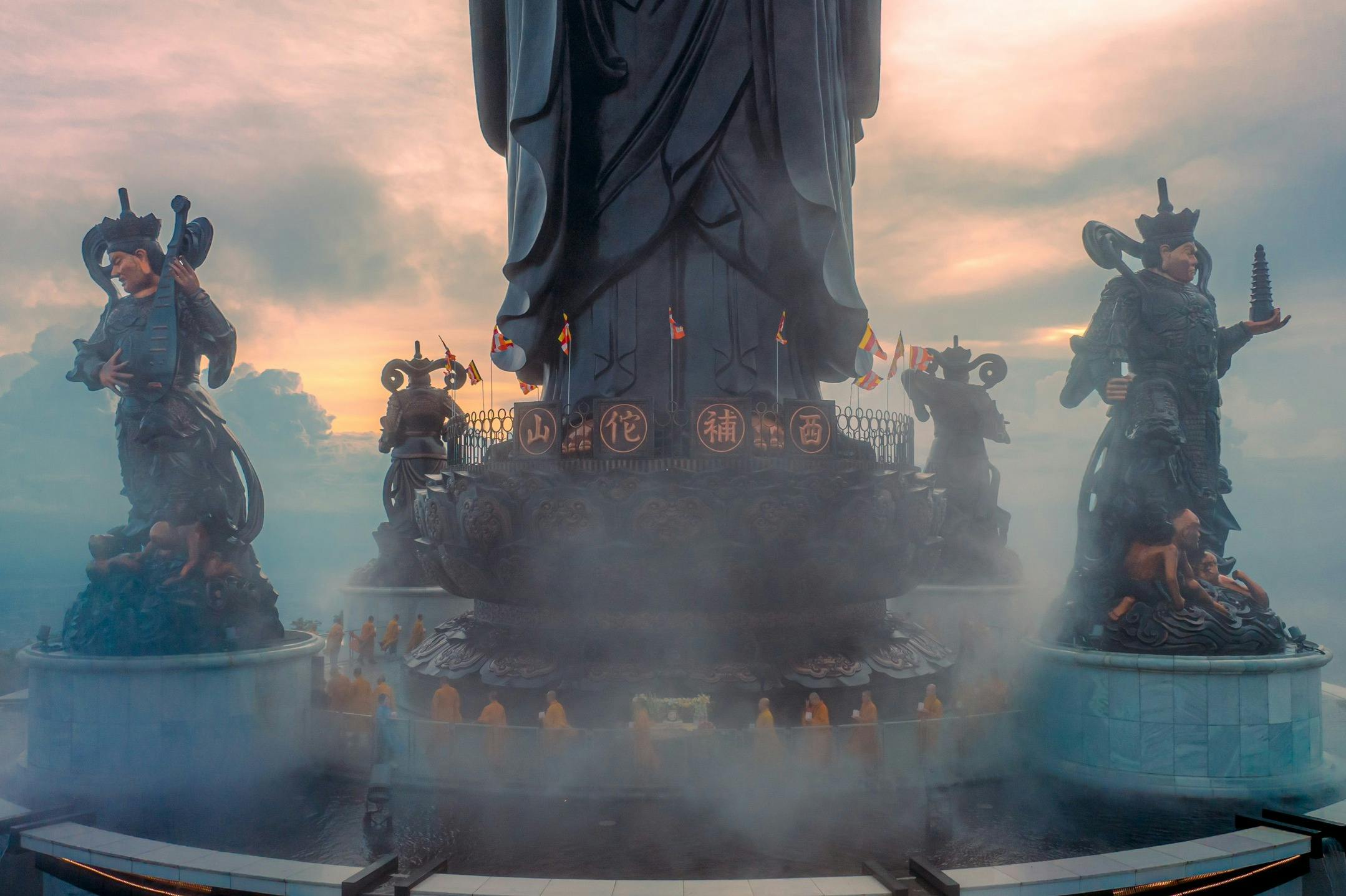 Sun World Ba Den Mountain: Roundtrip Cable Car Ride 3