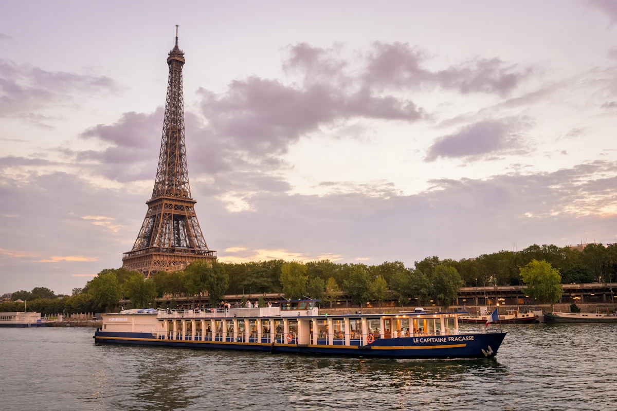 Seine River: 3-Course Gourmet Dinner Cruise by Le Capitaine Fracasse — 5