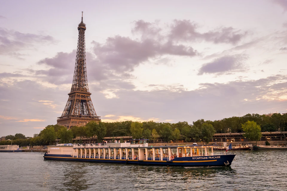 View of the Eiffel Tower during your dinner cruise on Captain Fracasse