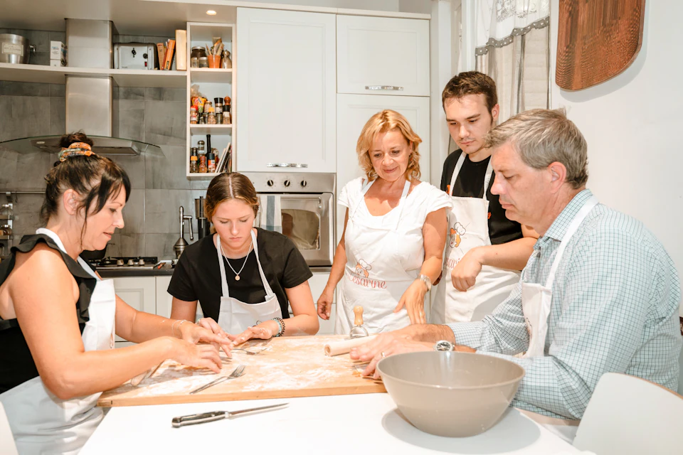 Small group cooking class
