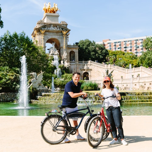 Barcelona: Bike or E-bike Rental
