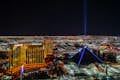 Vol de nuit au-dessus du Strip de Las Vegas