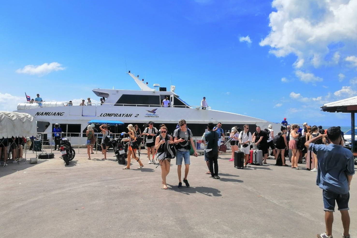 Board a fast and safe High-Speed Catamaran for a quick trip to Koh Samui.