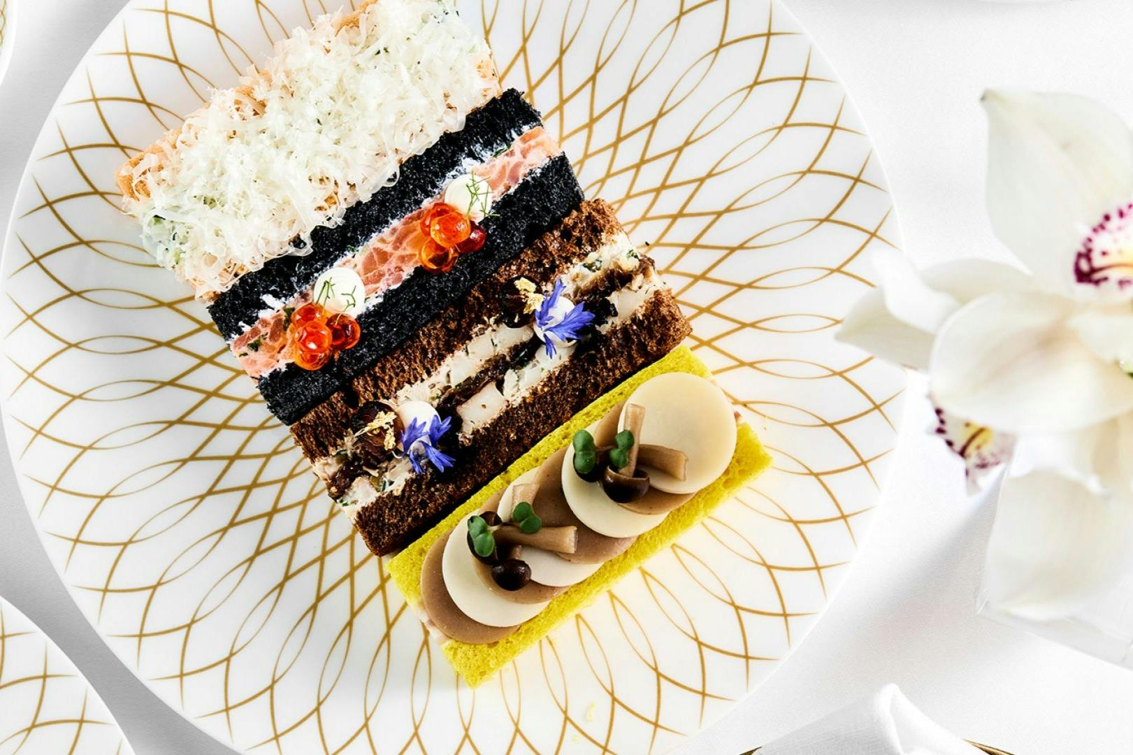 Απογευματινό τσάι στο Plato's (συμπεριλαμβανομένου απεριόριστου τσαγιού και καφέ)