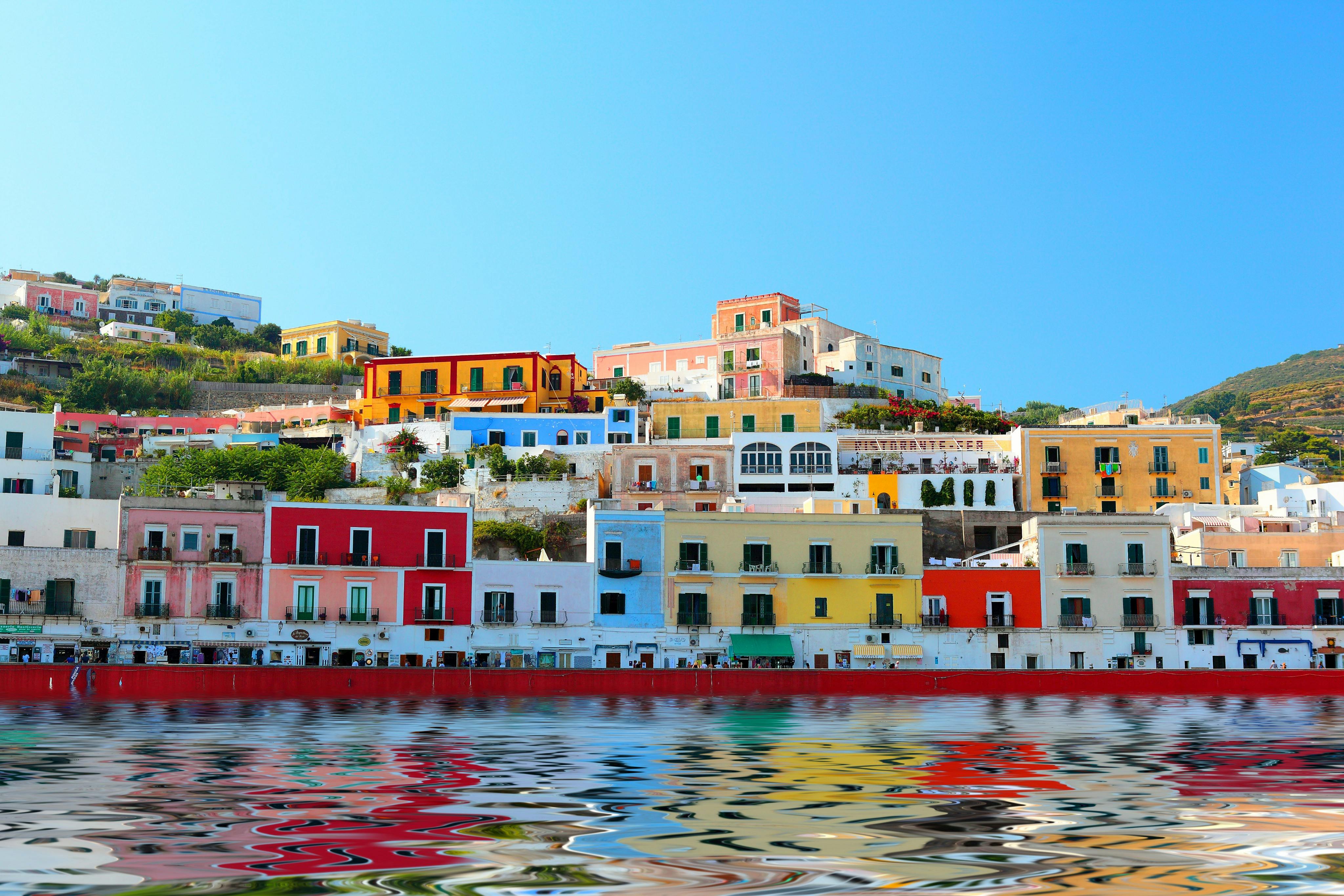 Isola di Ponza: Gita di un giorno da Anzio + crociera in barca + pranzo — 8