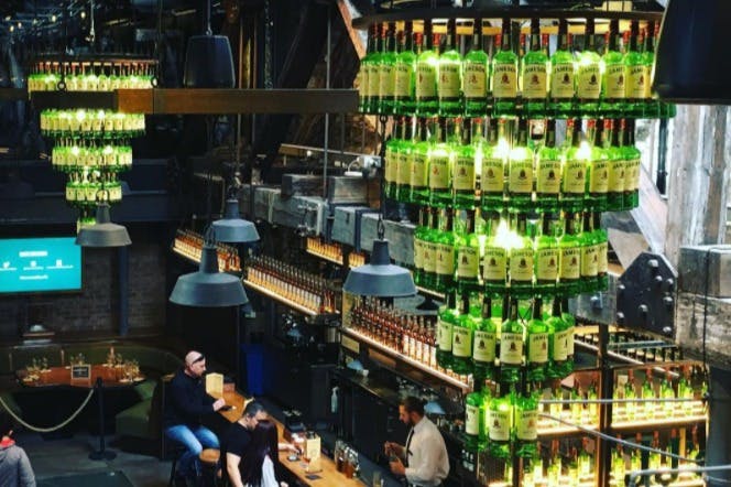 Jameson Distillery Bow St.: Guided Tour in German + Whiskey Tasting