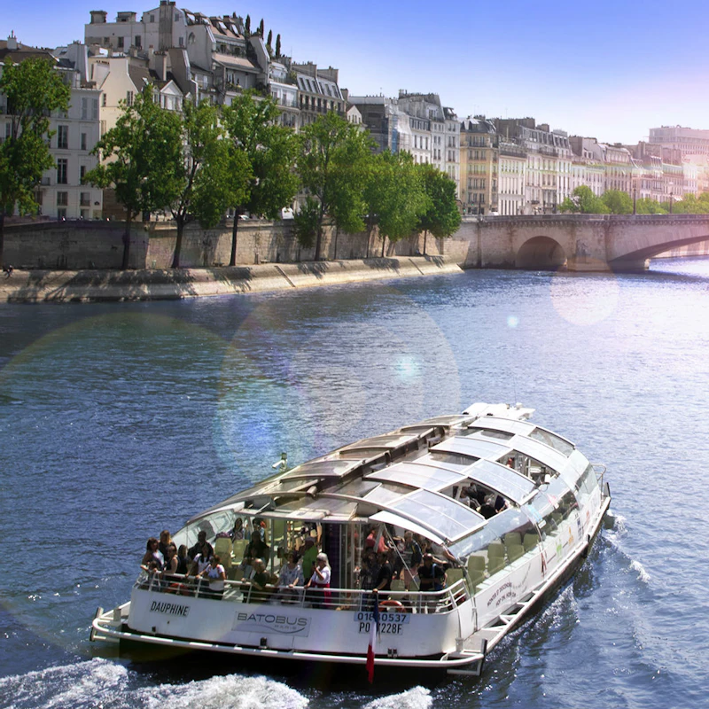 Batobus Paris: Hop-on Hop-off Riverboat