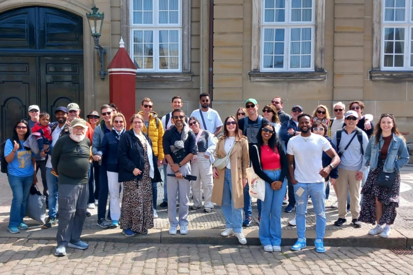 Ομαδική φωτογραφία στο Amalienborg
