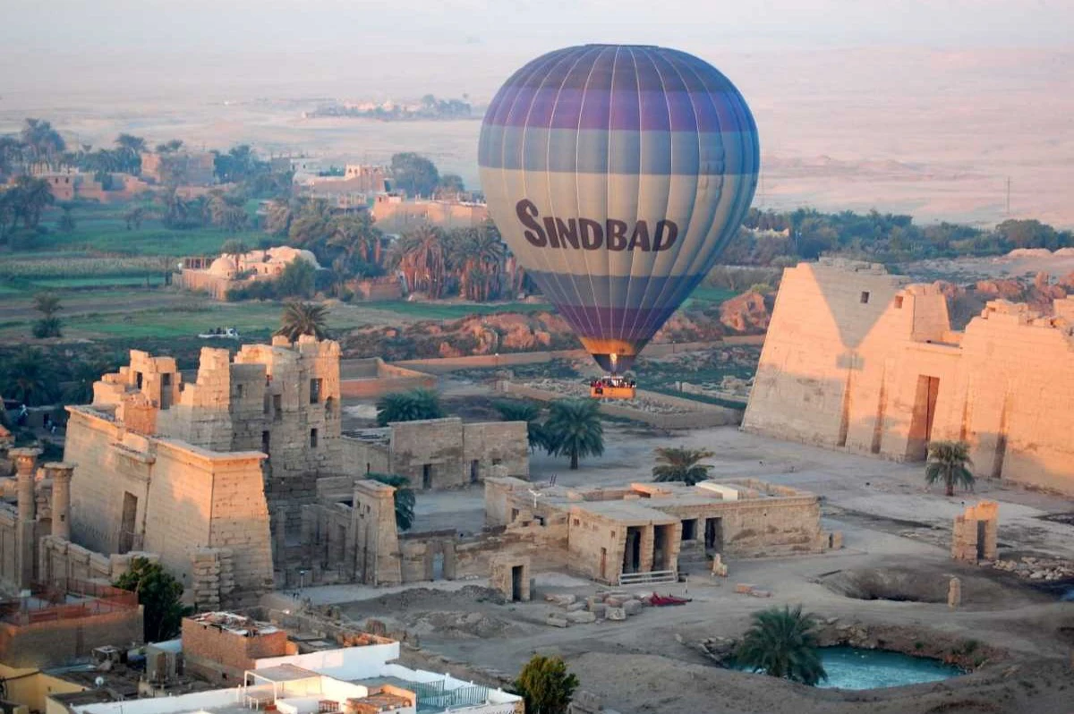 Luxor: Morning Hot Air Balloon Ride + Transfer