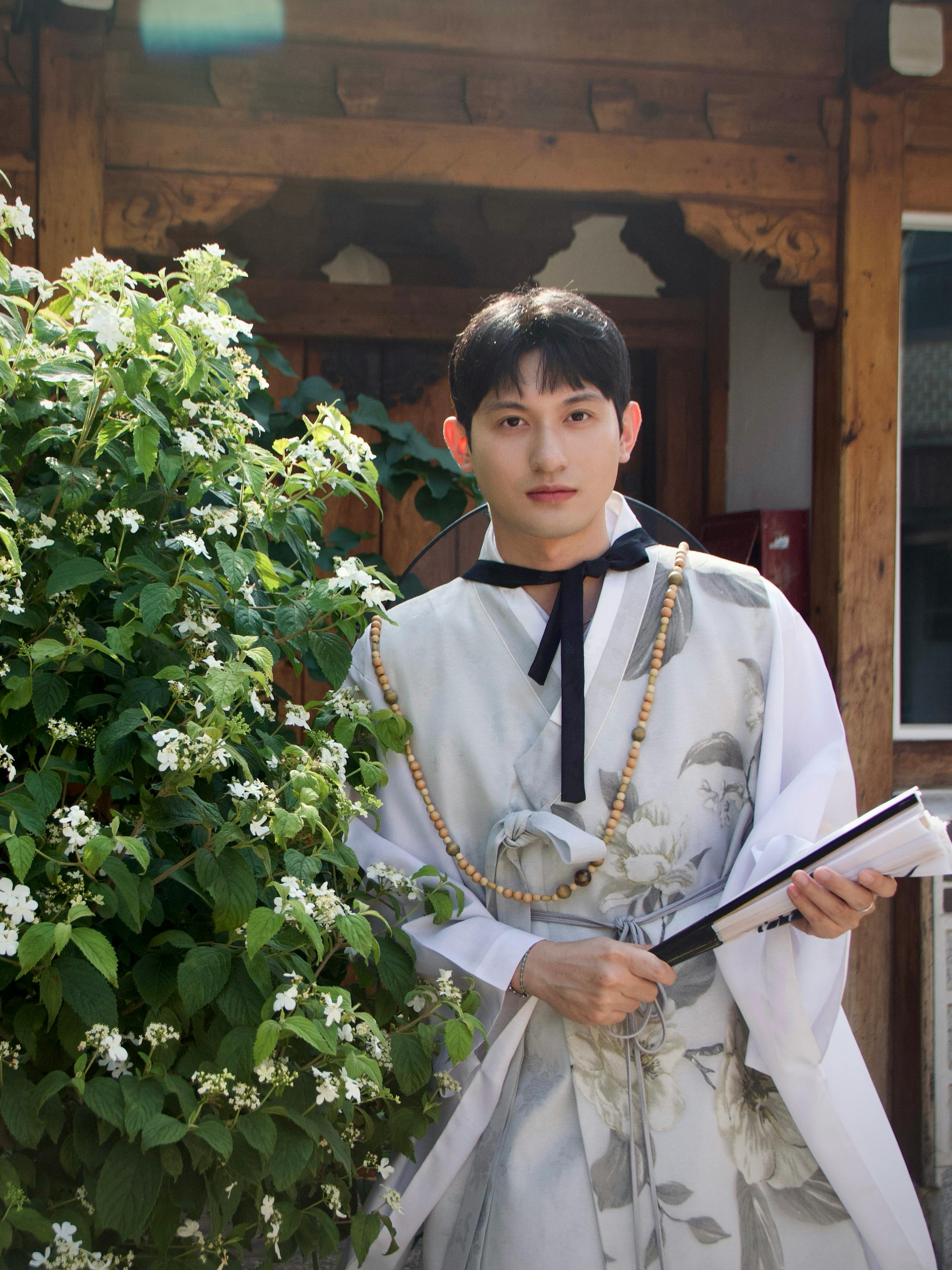 Gyeongbokgung Palace, Bukchon Hanok Village & Changdeokgung Palace: Premium Hanbok Set + Korean Hairstyle - Photo 11