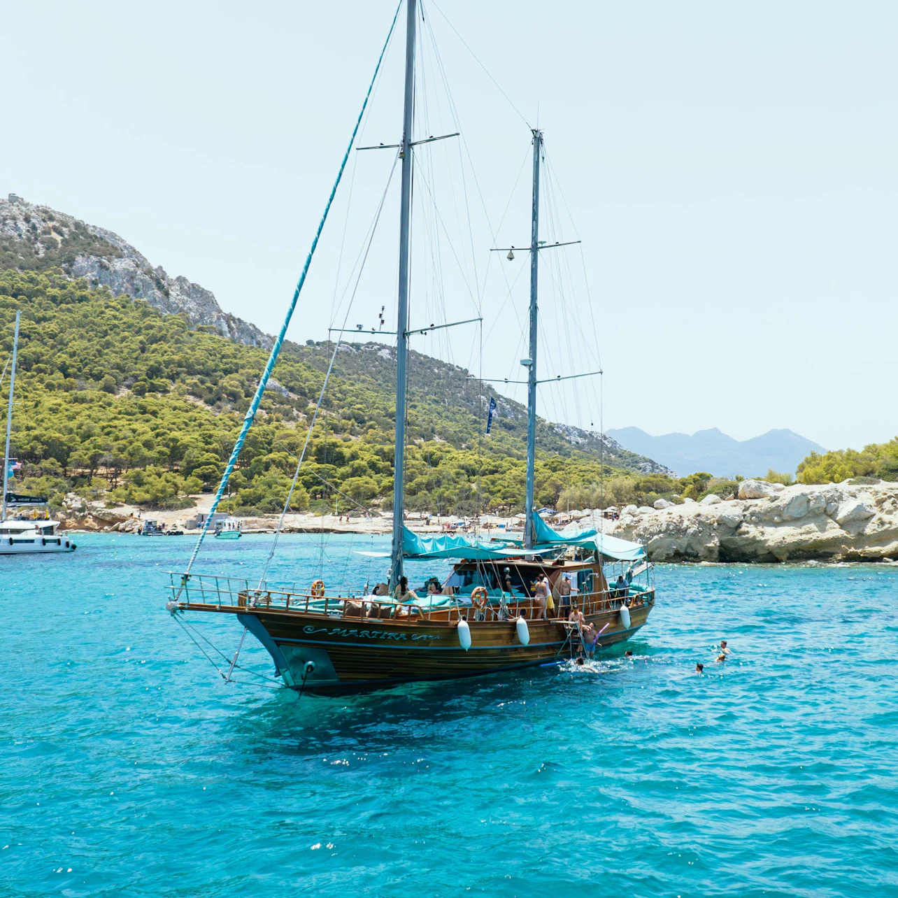 Agistri, Moni/Metopi & Aegina: Cruise from Athens + Lunch & Unlimited Drinks