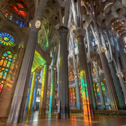 Sagrada Familia: Skip The Line Ticket + Small Group Guided Tour 4