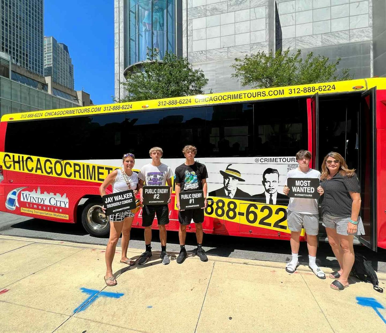 Chicago Night Crimes Bus Tour: Criminals, Mobsters and Gangsters - Accommodations in Chicago