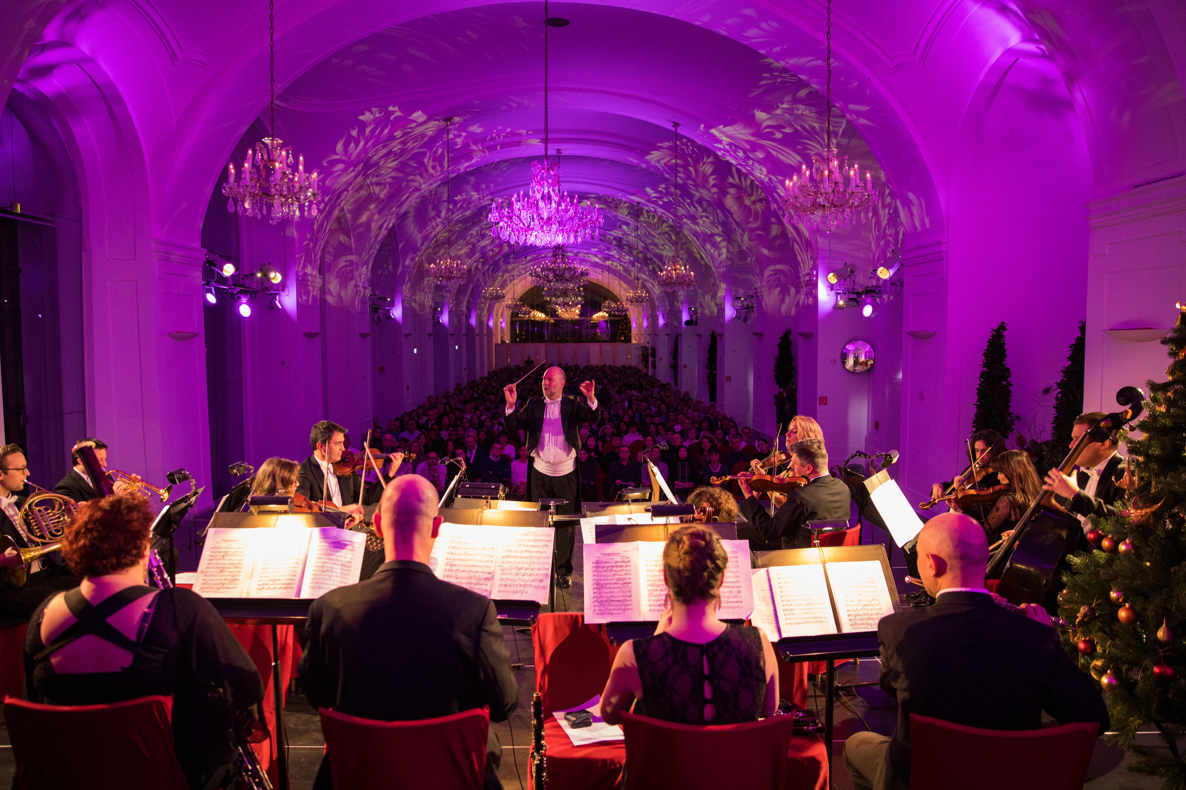 Schönbrunn Palace: Mozart & Johann Strauss Concert at the Orangerie