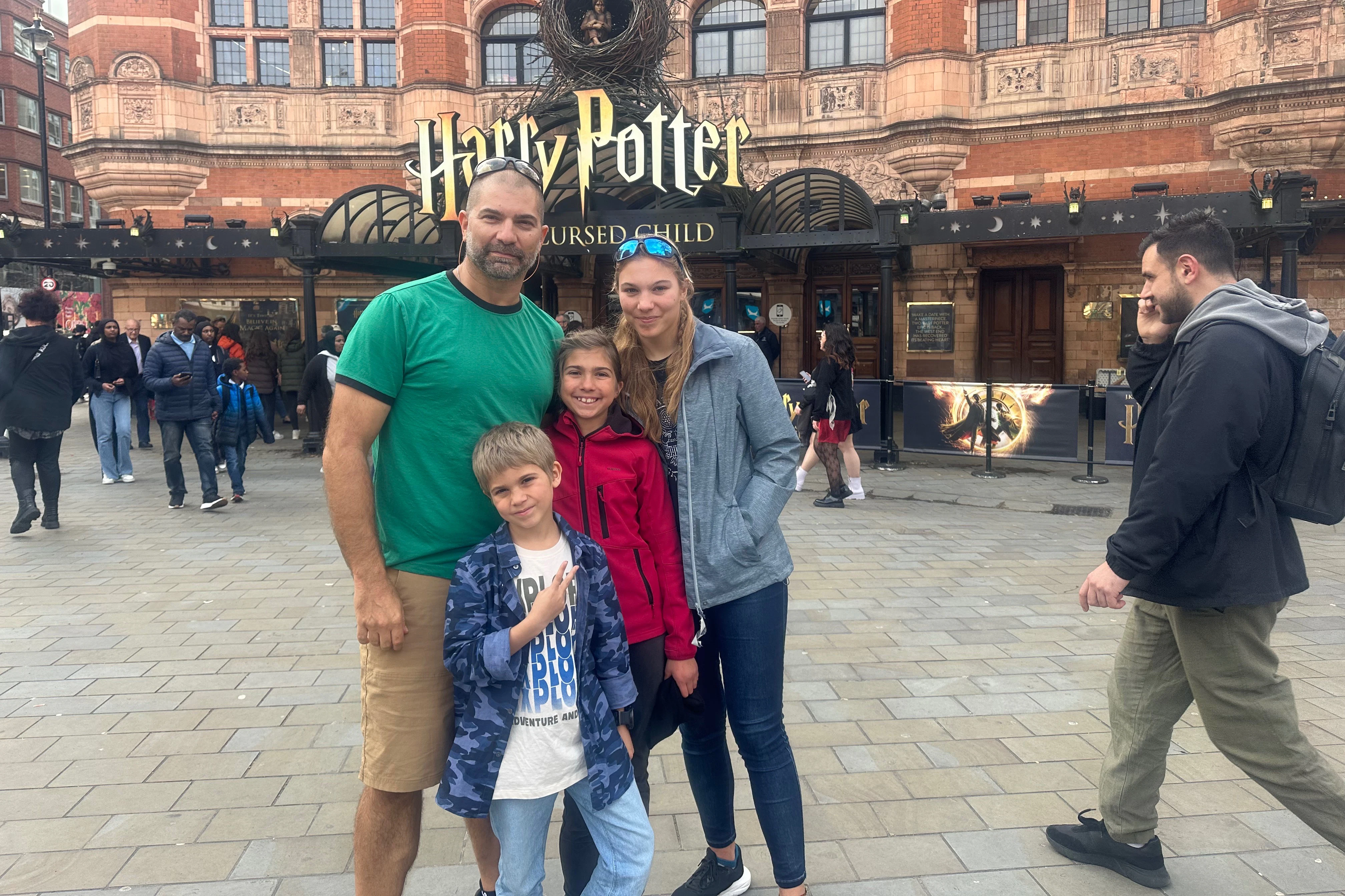 London: Harry Potter Private Black Cab Tour + Hotel Transfers
