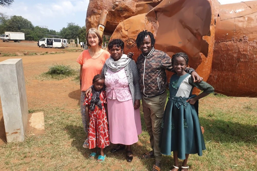 Nairobi: National Park Day Tour + Giraffe Center