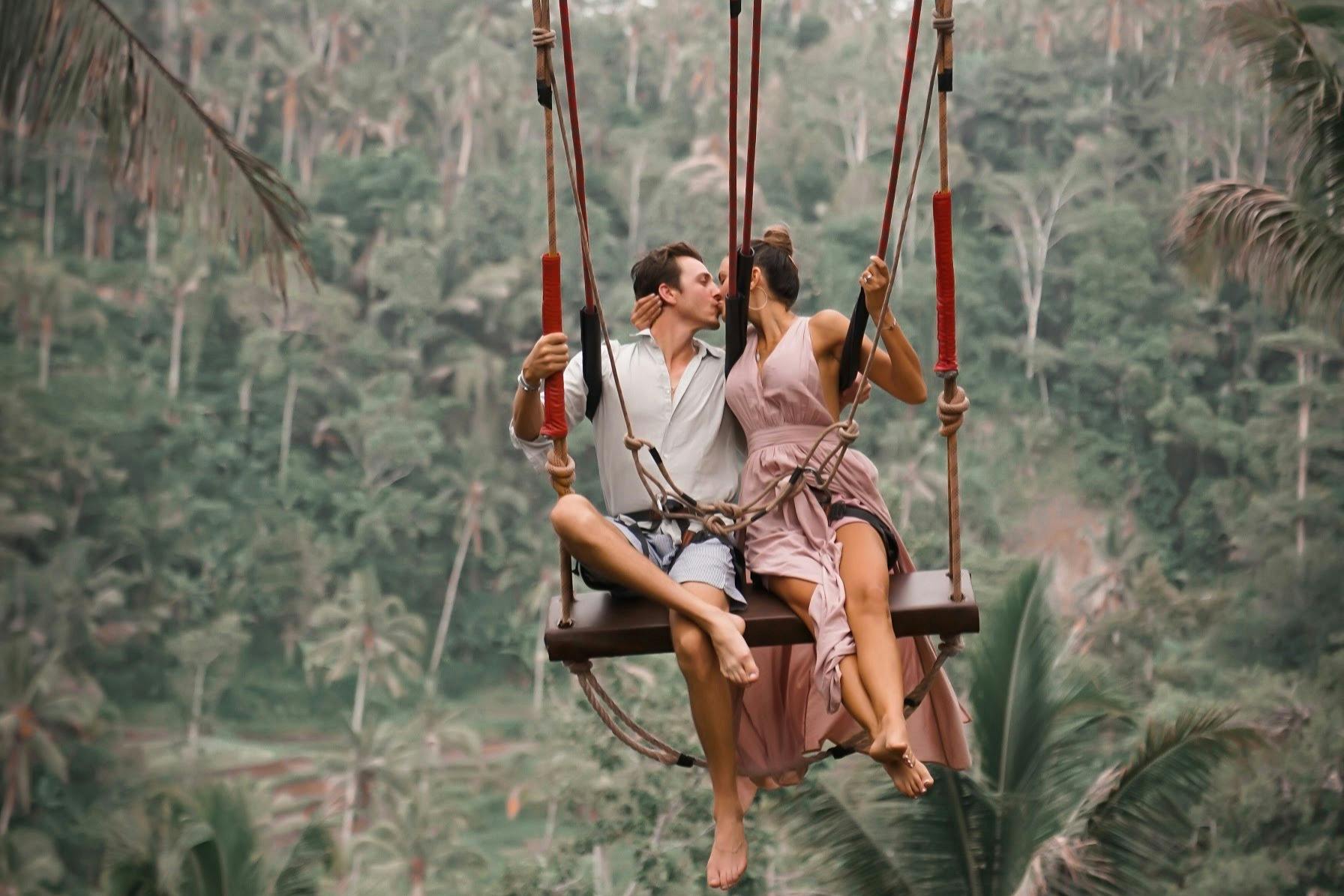 Couple swing Ubud