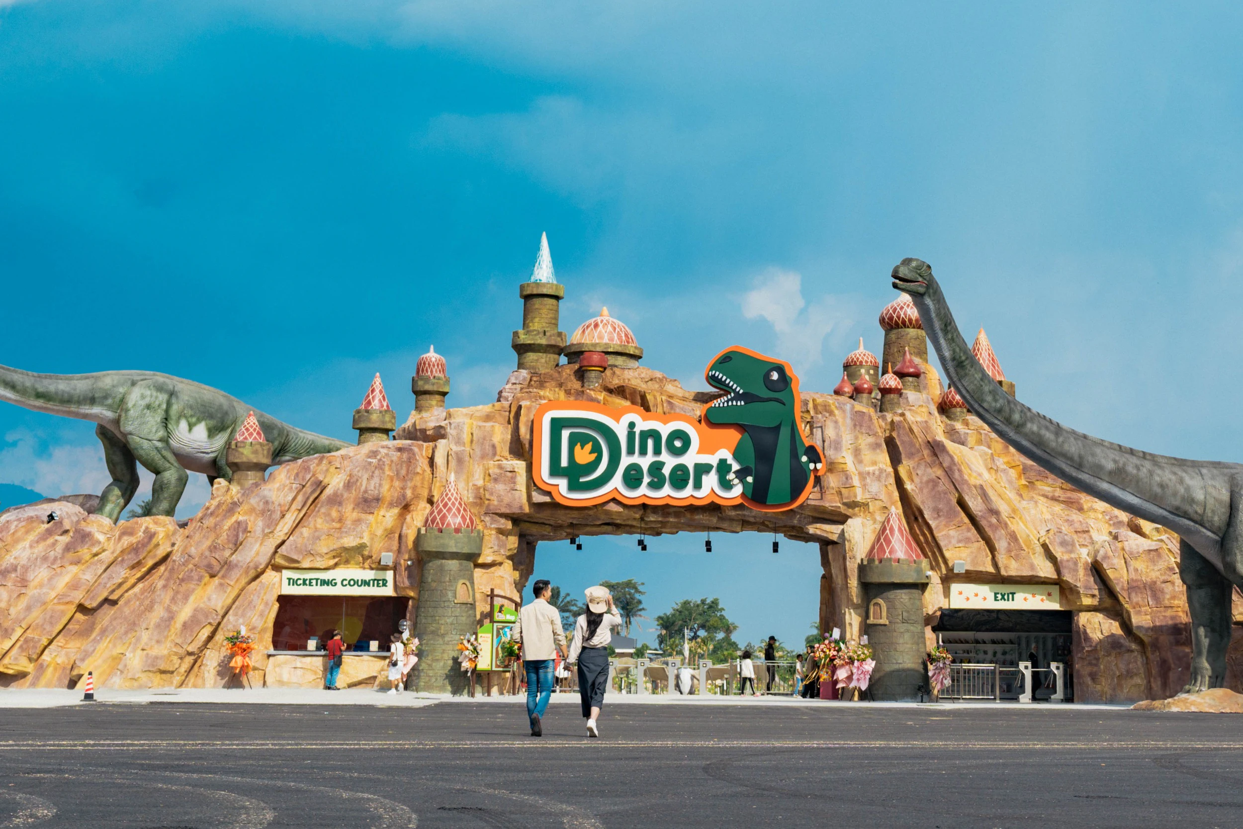 Dino Desert: Day Pass Ticket