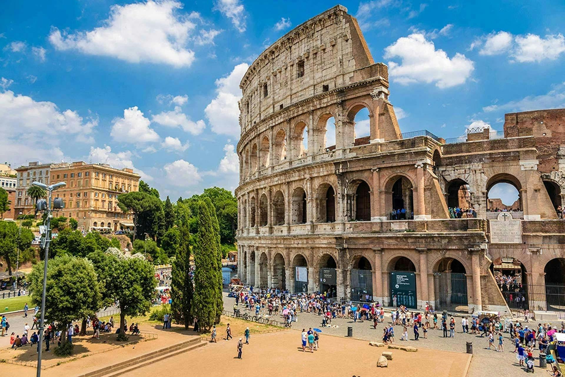 Colosseum, Roman Forum & Palatine Hill + Guided Tour