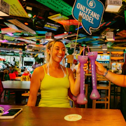 Señor Frog's Cozumel: Frog's Pass 5